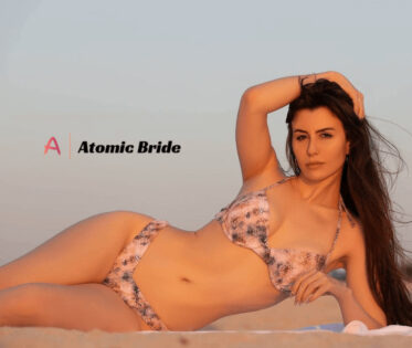 Top 10 Hottest Single Women — Where To Look For A Future Bride?