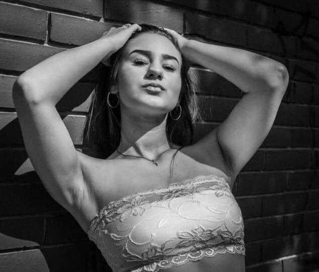 Martina Profile image 4