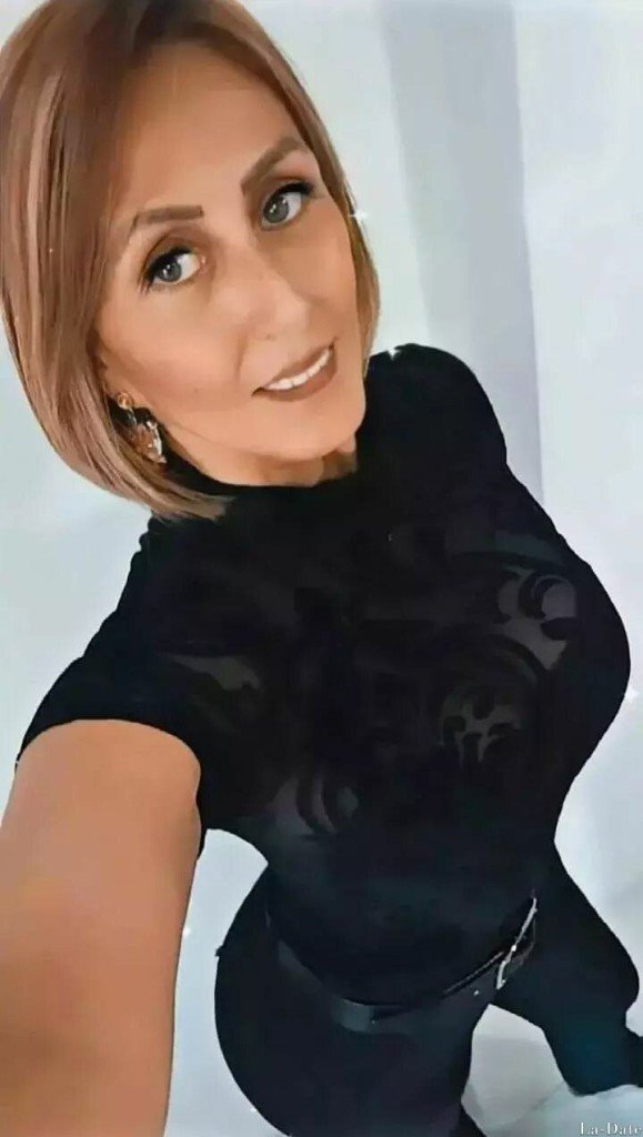 Laura, 50