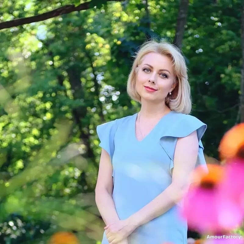 Anna Profile image 4
