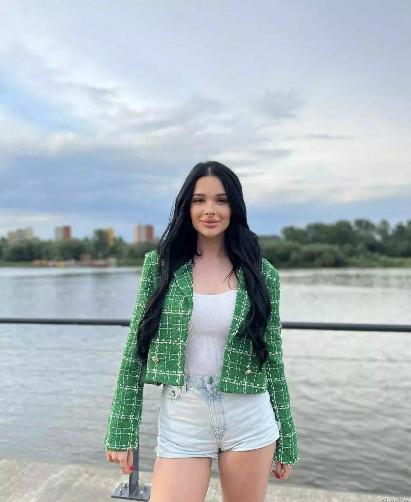 Ludmila Profile image 2