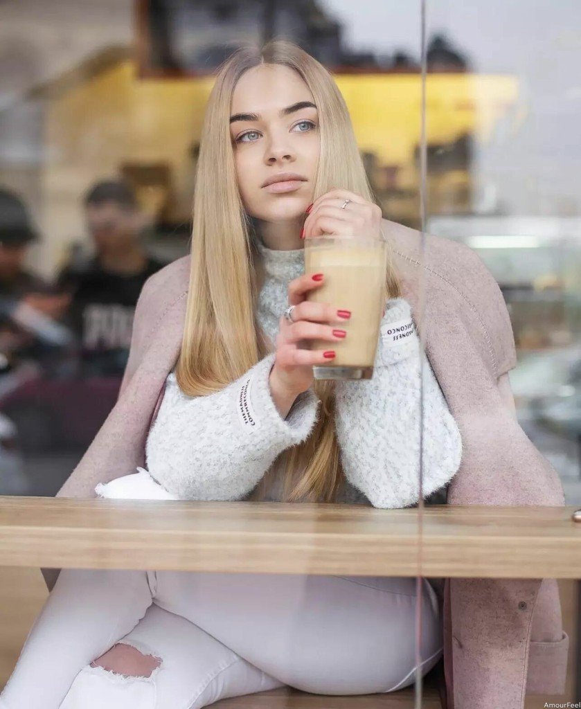 Yuliia Profile image 4