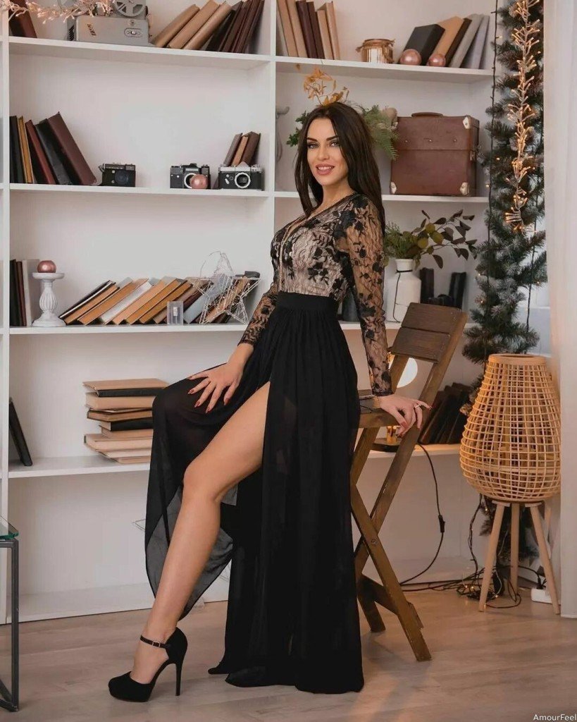 Yelyzaveta Profile image 4