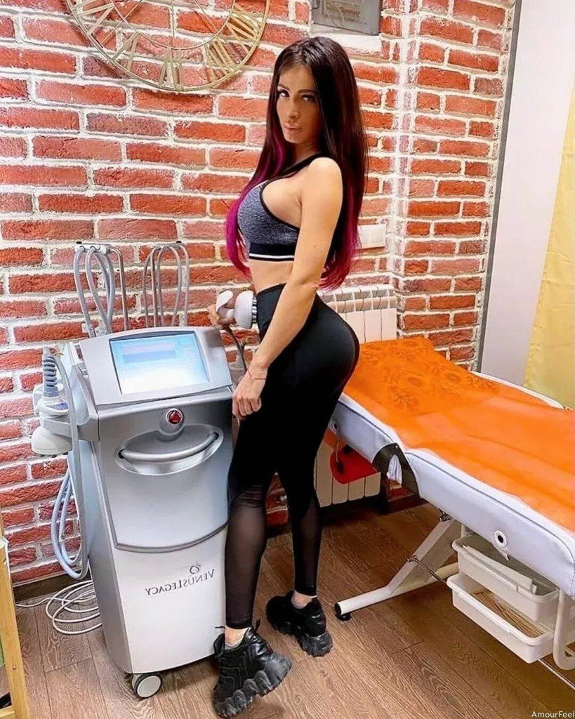 Anna Profile image 1