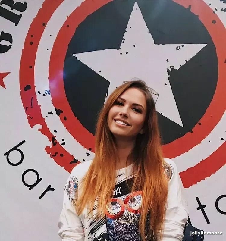 Ekaterina, 29