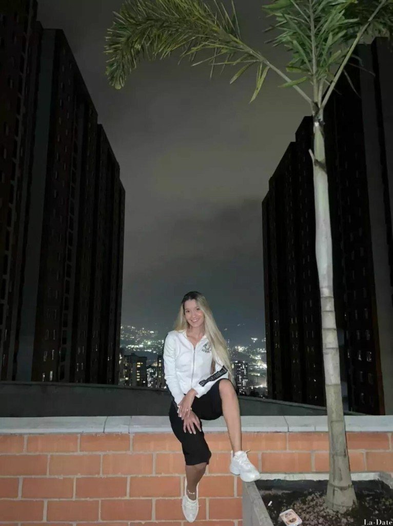 Lilit Profile image 5