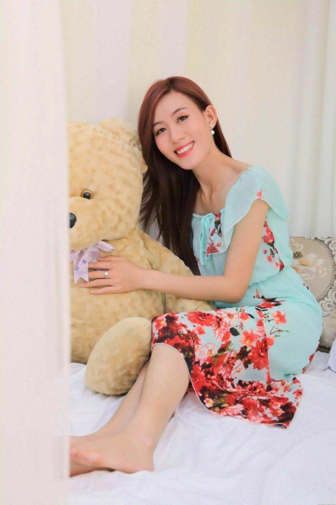 Kim Cuc, 27