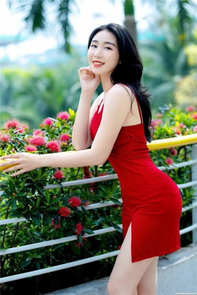 Tran Tuyet Nhi, 26