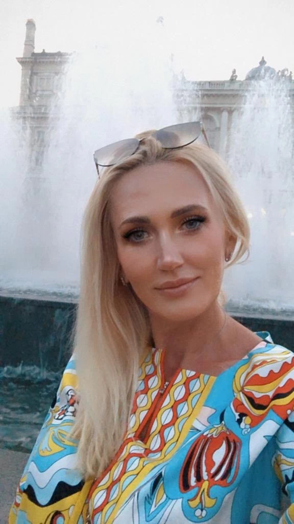 Oksana Profile image 21