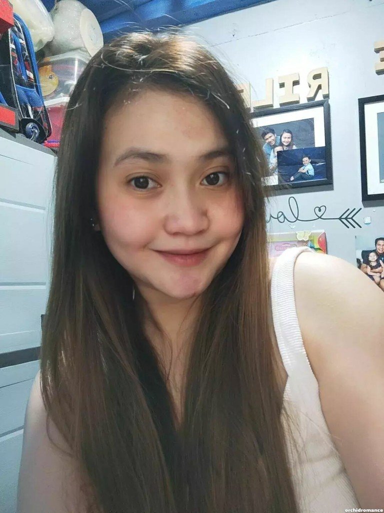 Kristine, 26
